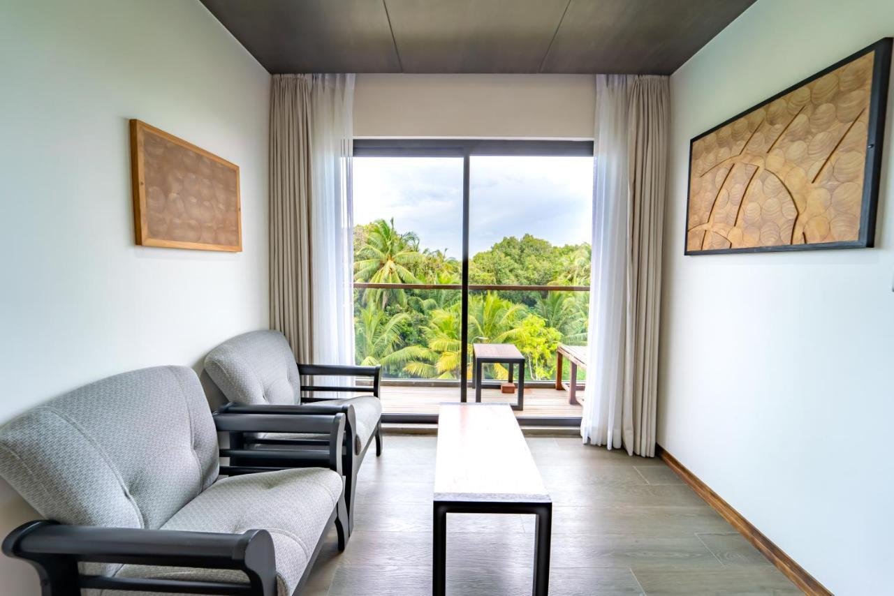 Ataraxis Grand And Spa Fuvahmulah Eksteriør bilde