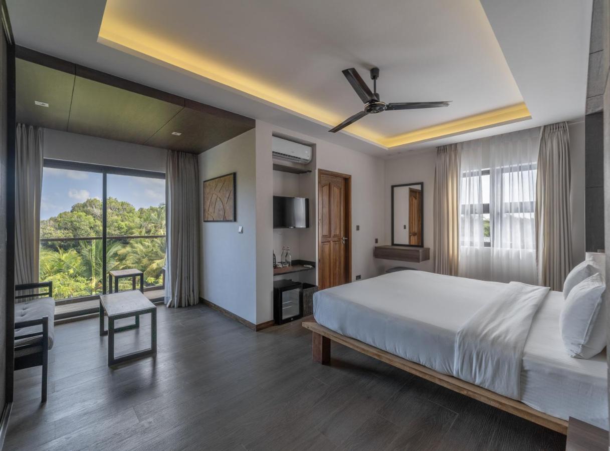 Ataraxis Grand And Spa Fuvahmulah Eksteriør bilde